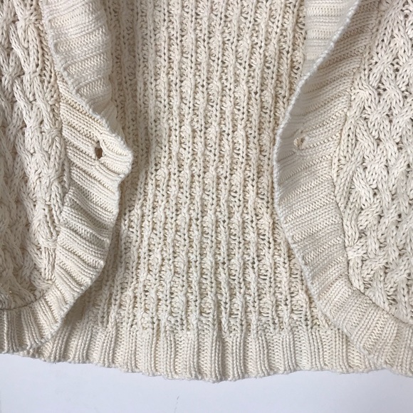 Abercrombie and Fitch Cream Cropped Sweater Shrug - Picture 4 of 8